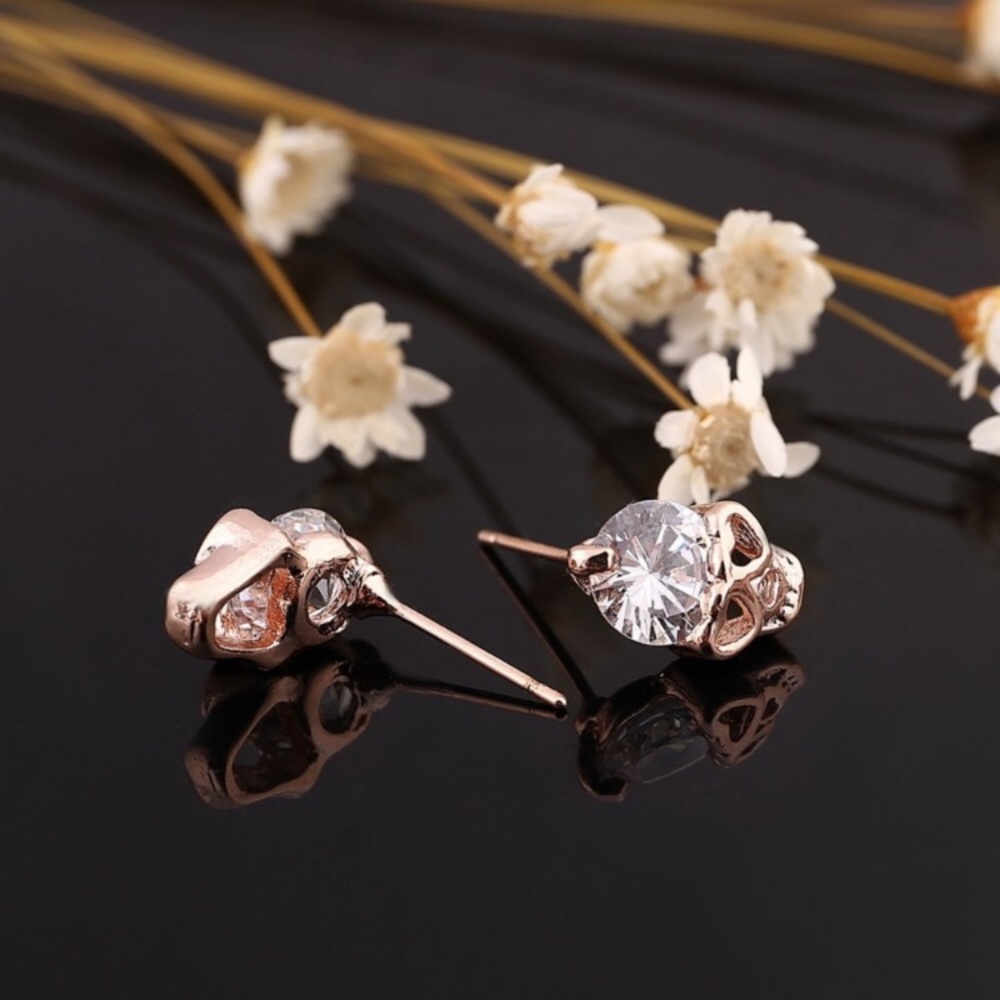 Crystal skull earrings - Picture 3 of 4